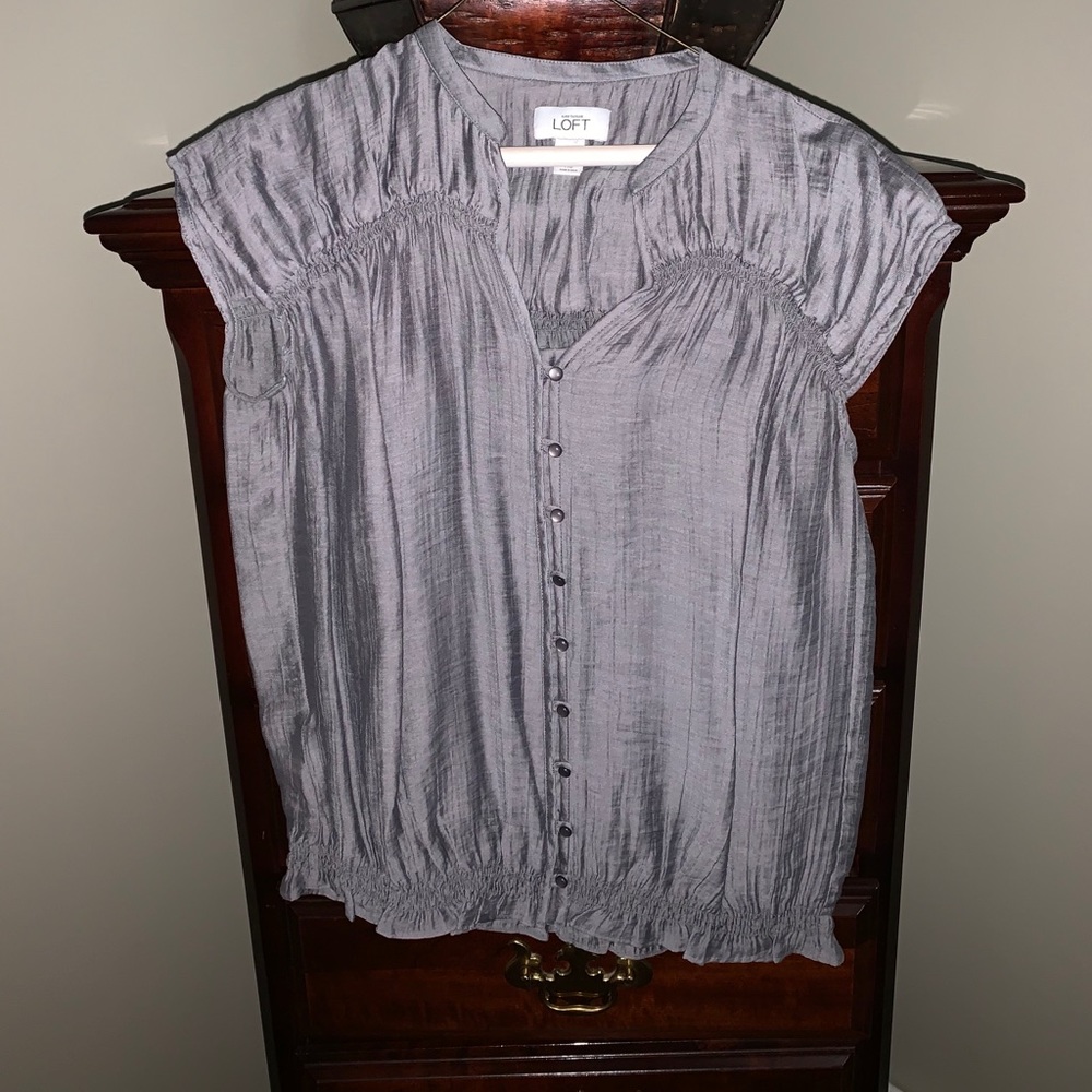 Grey bottom down blouse